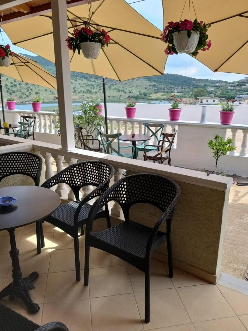 Villa Sarti 사밀 외부 사진
